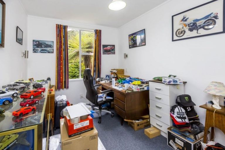 Photo of property in 81 Kamahi Street, Stokes Valley, Lower Hutt, 5019