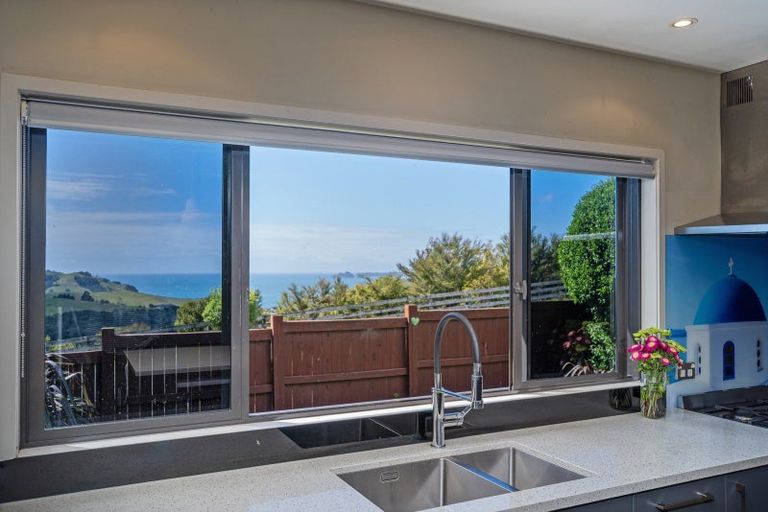 Photo of property in 4 Tarapatiki Drive, Whitianga, 3510