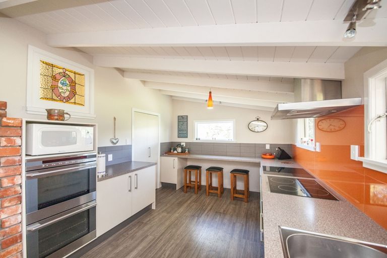 Photo of property in 308 Hewitts Road, Linton, Palmerston North, 4472