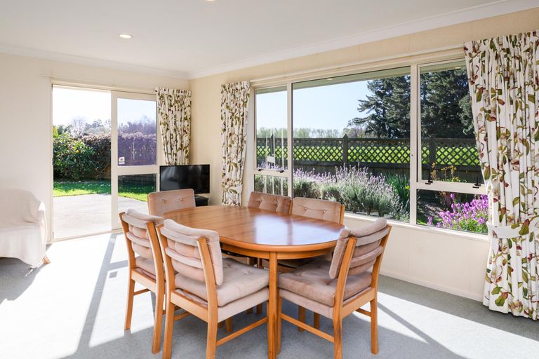Photo of property in 34 Washington Parade, Milson, Palmerston North, 4414
