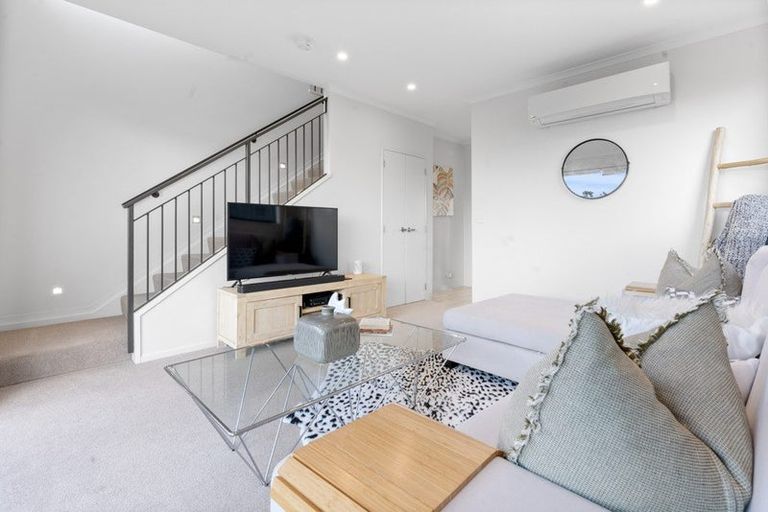 Photo of property in 68 Matairangi Avenue, Totara Heights, Auckland, 2105