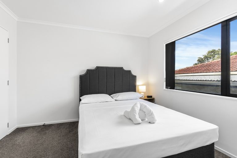 Photo of property in 1 Kendall Court, Wattle Downs, Auckland, 2103