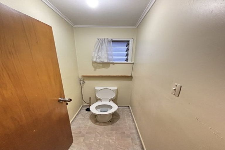 Photo of property in 52 Tatariki Street, Rosehill, Papakura, 2113