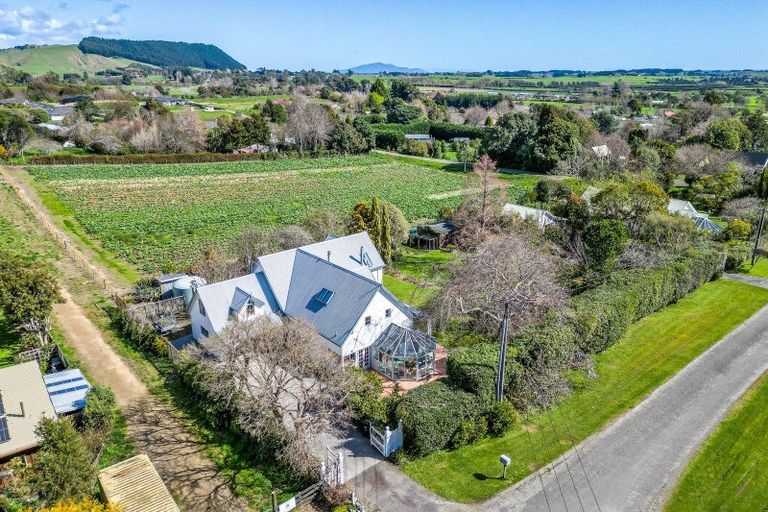 Photo of property in 42 Wi Tako Street, Manakau, Levin, 5573