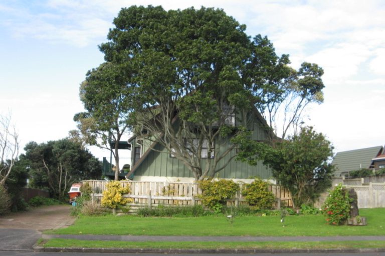 Photo of property in 52 Carnoustie Drive, Wattle Downs, Auckland, 2103
