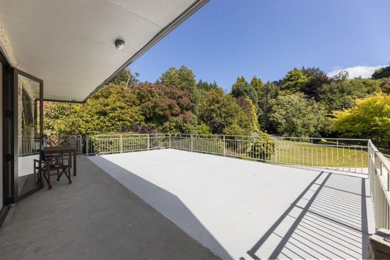 Photo of property in 33 Blanket Bay Road, Sawyers Bay, Port Chalmers, 9023