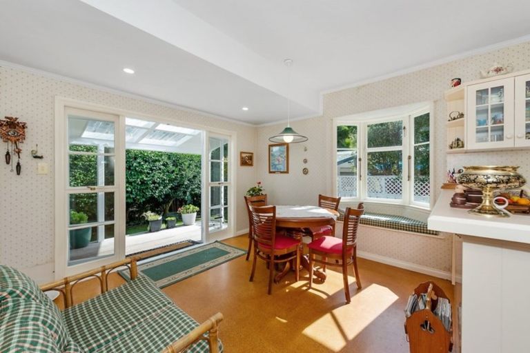 Photo of property in 9 Minchin Crescent, St Andrews, Hamilton, 3200
