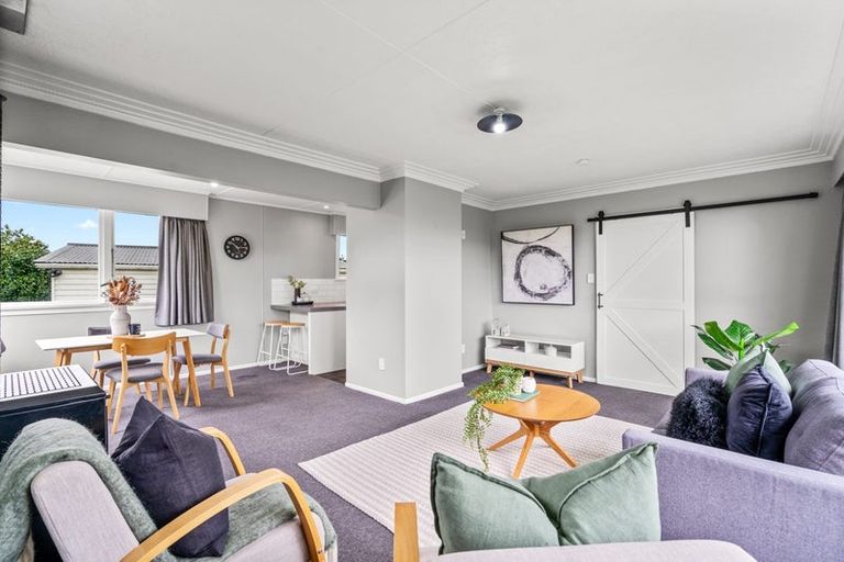 Photo of property in 2 Ballantrae Street, Wallacetown, 9816