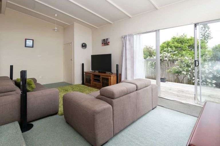 Photo of property in 12 Reelick Avenue, Pakuranga Heights, Auckland, 2010