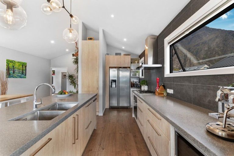 Photo of property in 19 Glenfiddich Road, Jacks Point, Queenstown, 9371