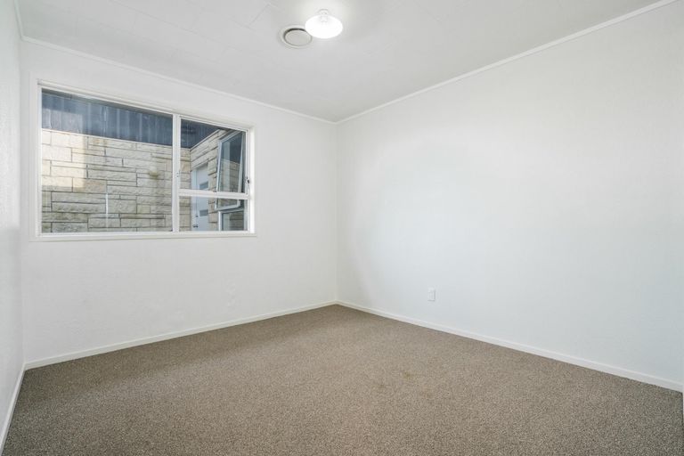 Photo of property in 14 Gambare Place, Wattle Downs, Auckland, 2103