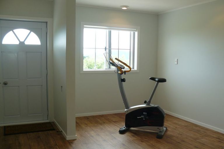 Photo of property in 5 Spicer Road, Cable Bay, 0420