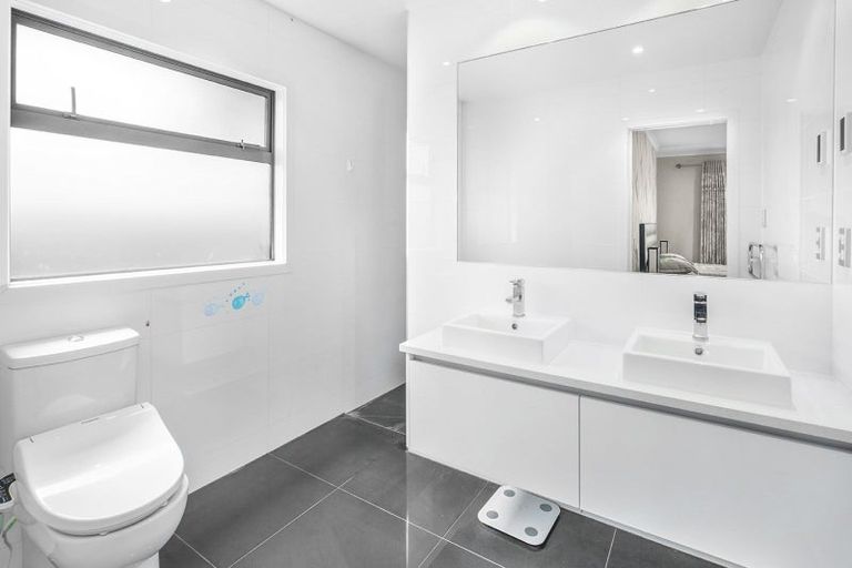 Photo of property in 4 Platina Place, Flagstaff, Hamilton, 3210