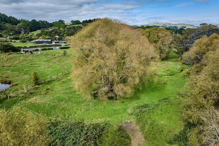 Photo of property in 138 Paekakariki Hill Road, Pauatahanui, Porirua, 5381