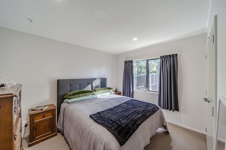 Photo of property in 94a Clarence Cox Crescent, Pirimai, Napier, 4112