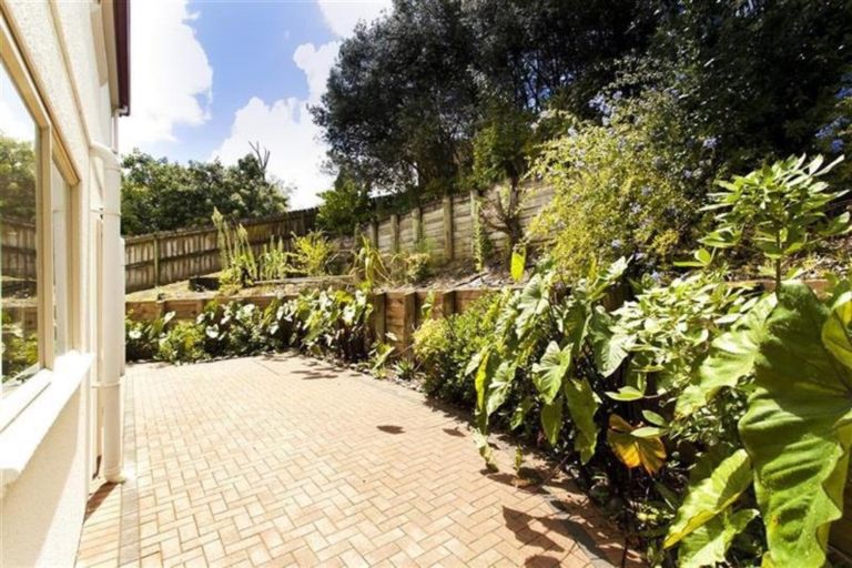 Photo of property in 57 Langana Avenue, Browns Bay, Auckland, 0630