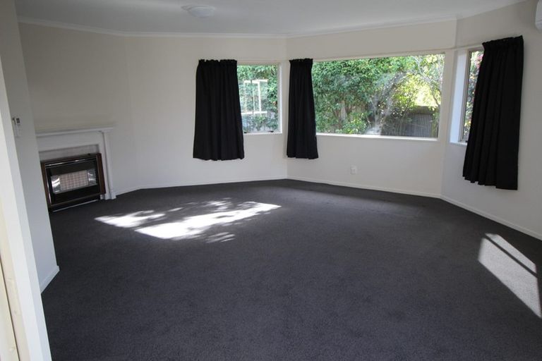 Photo of property in 9a Stewart Crescent, Hokowhitu, Palmerston North, 4410