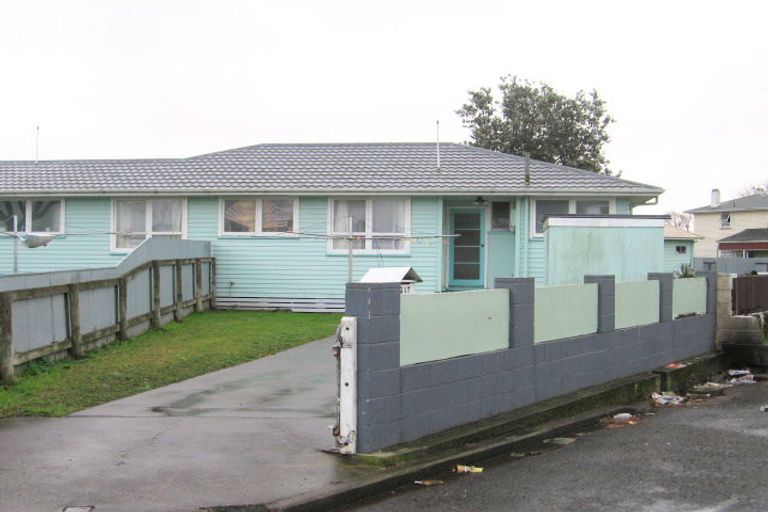 Photo of property in 317-321 Kiwi Lane, Camberley, Hastings, 4120