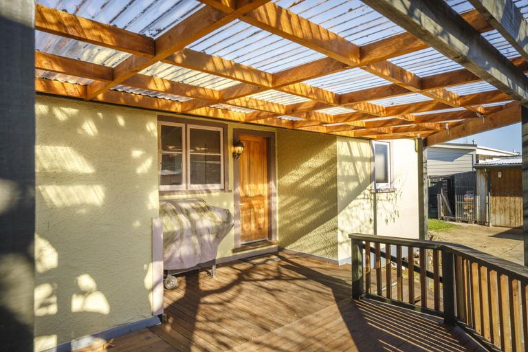 Photo of property in 6 Duff Crescent, Highbury, Palmerston North, 4412