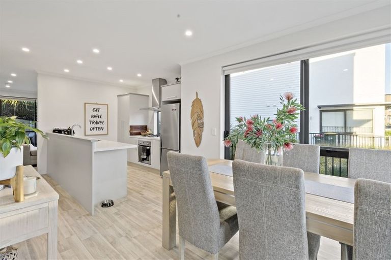 Photo of property in 65 Matairangi Avenue, Totara Heights, Auckland, 2105