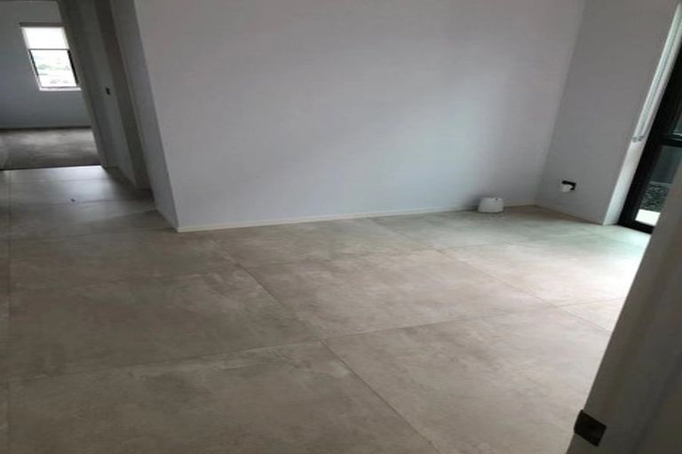 Photo of property in 42 Matahae Drive, Flat Bush, Auckland, 2019