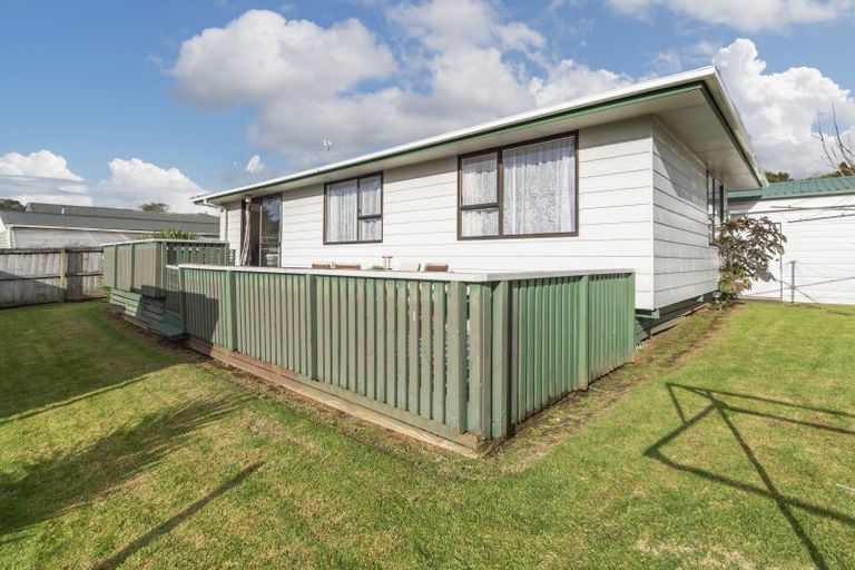 Photo of property in 2/10 Argyle Avenue, Pahurehure, Papakura, 2113