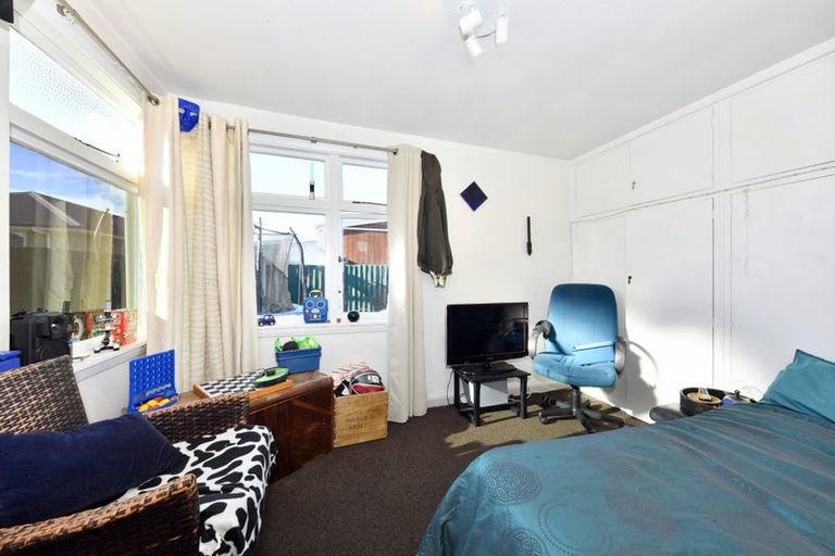 Photo of property in 64 Smith Street, Woolston, Christchurch, 8062