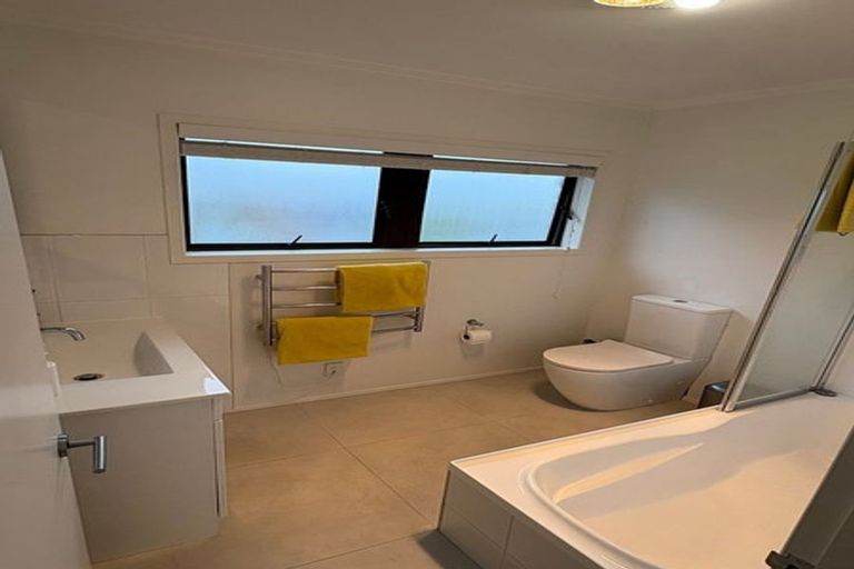 Photo of property in 2/39 Stanley Avenue, Milford, Auckland, 0620