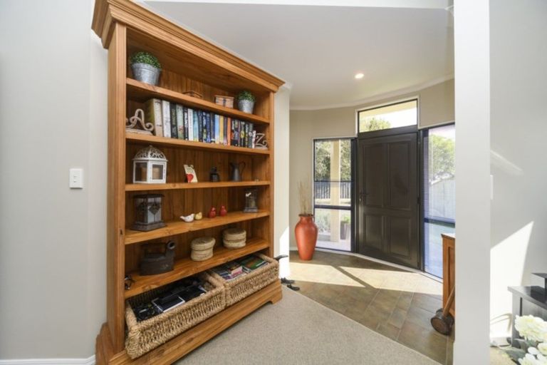 Photo of property in 6 Astrid Court, Awapuni, Palmerston North, 4412