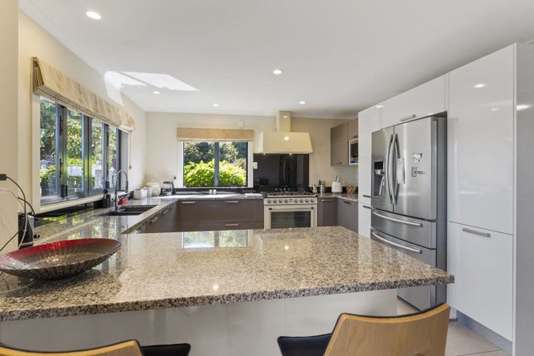 Photo of property in 14 Tararua Crescent, Otaki, 5512