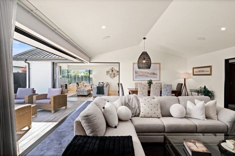 Photo of property in 87 Wingatui Road, Mosgiel, 9024