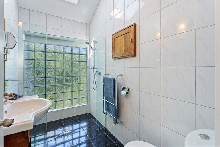 Photo of property in 69 Matatua Road, Raumati Beach, Paraparaumu, 5032