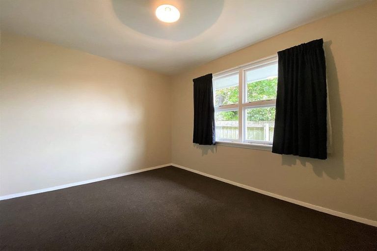 Photo of property in 19 Fenhall Street, Russley, Christchurch, 8042