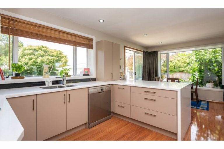 Photo of property in 52 Farrington Avenue, Bishopdale, Christchurch, 8053