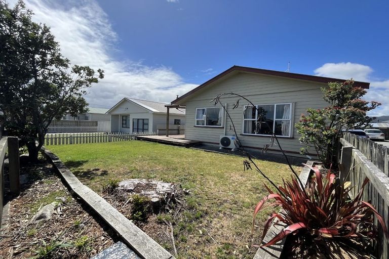 Photo of property in 119 Reid Street, Blaketown, Greymouth, 7805
