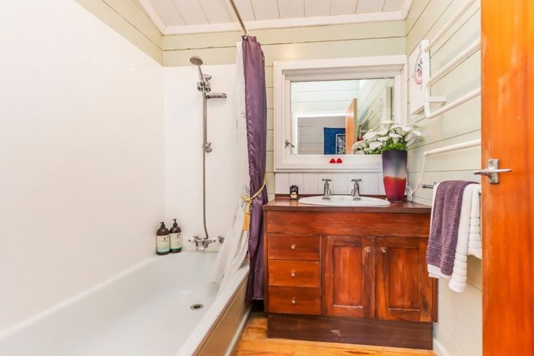 Photo of property in 75 Heke Street, Ngaio, Wellington, 6035