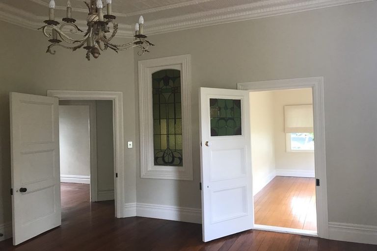 Photo of property in 74 Esplanade Road, Mount Eden, Auckland, 1024