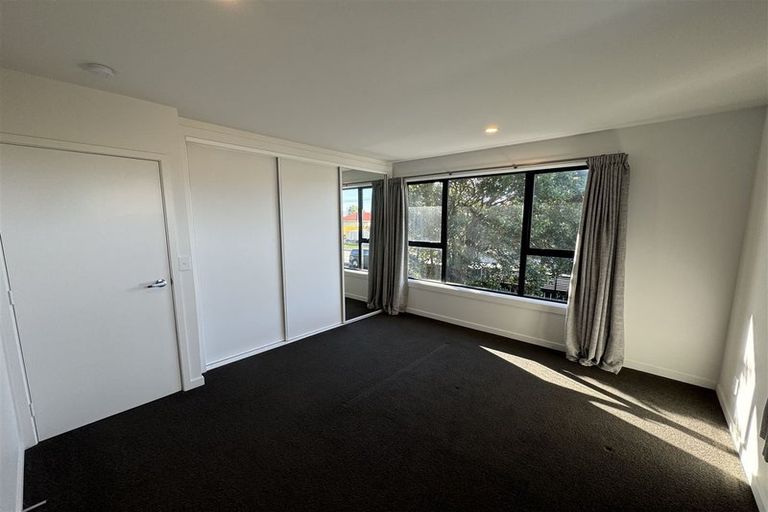 Photo of property in 190 Estuary Road, South New Brighton, Christchurch, 8062