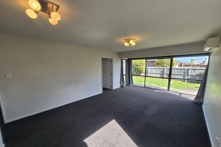 Photo of property in 33f Peverel Street, Riccarton, Christchurch, 8011