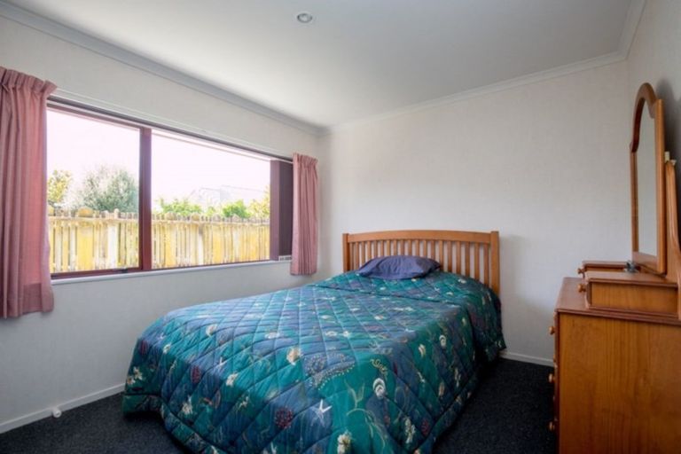 Photo of property in 8 Harris Place, Ngatea, 3503