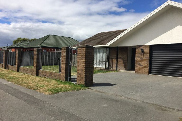 Photo of property in 134 Racecourse Road, Sockburn, Christchurch, 8042
