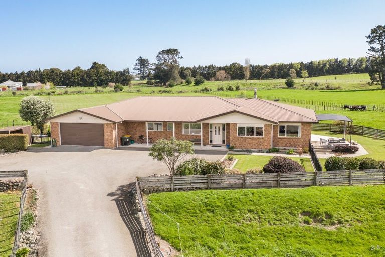 Photo of property in 514 Arapaepae Road South, Ohau, Levin, 5570