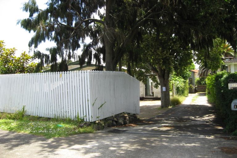 Photo of property in 1 Waterfront Road, Mangere Bridge, Auckland, 2022