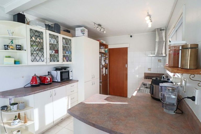 Photo of property in 44 Coast Road, Wainuiomata, Lower Hutt, 5014