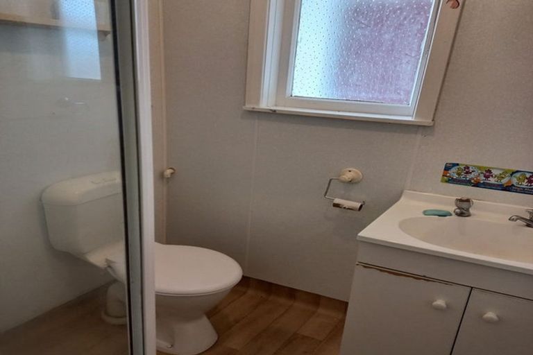 Photo of property in 62 Randwick Crescent, Moera, Lower Hutt, 5010