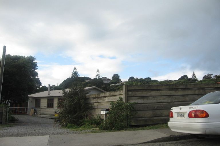 Photo of property in 3 Ocean Road, Paekakariki, 5034