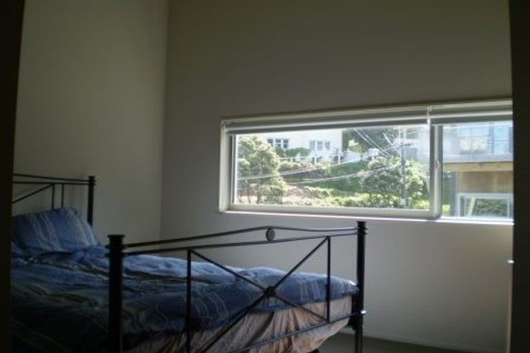 Photo of property in 21/2 Onslow Road, Khandallah, Wellington, 6035