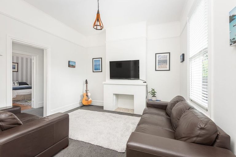 Photo of property in 17 Oxley Avenue, St Albans, Christchurch, 8014