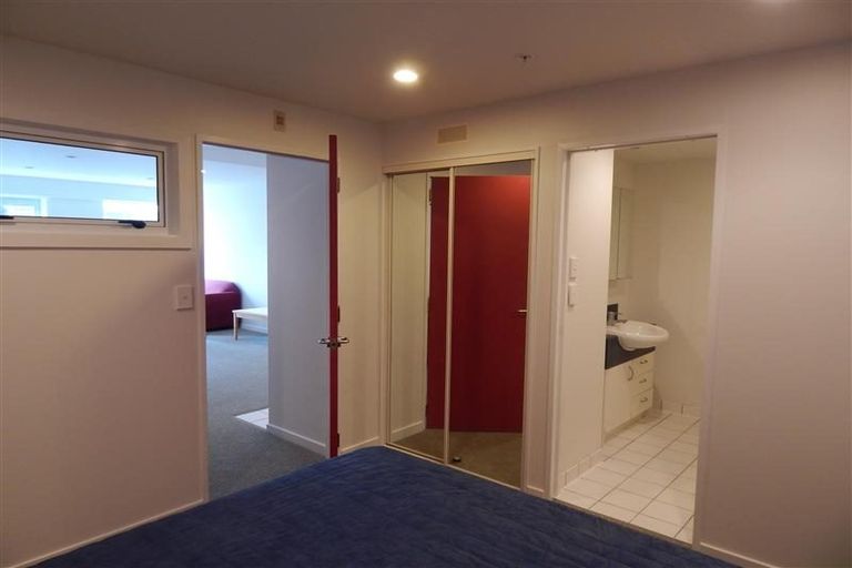 Photo of property in Terrace Heights Apartments, 6b/163 The Terrace, Wellington Central, Wellington, 6011