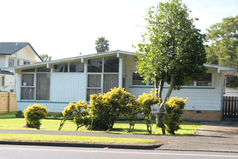 Photo of property in 96 Robertson Road, Mangere East, Auckland, 2024